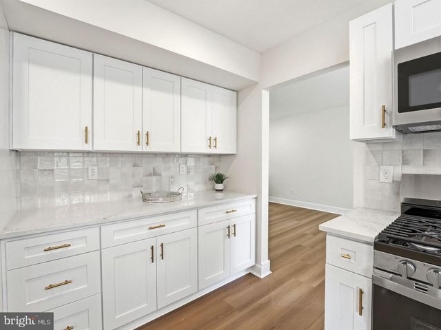 17 LYMAN AVE, Woodbury, NJ 08096