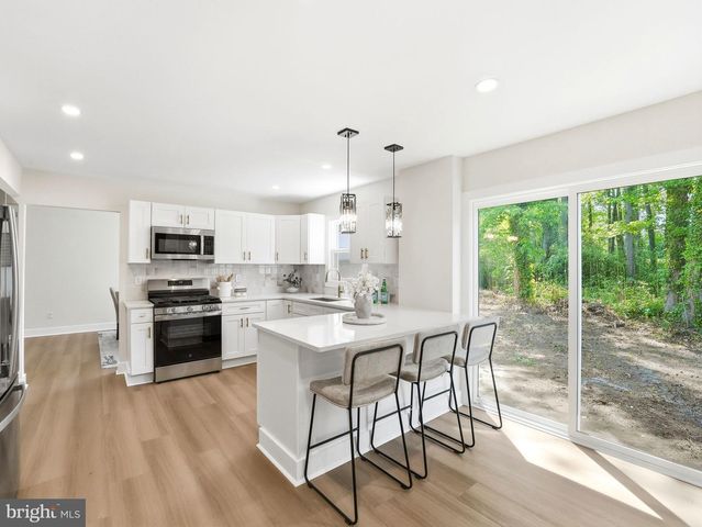17 LYMAN AVE, Woodbury, NJ 08096