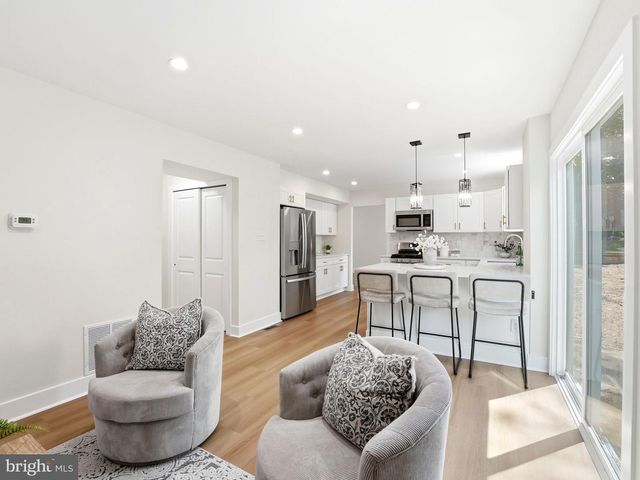 17 LYMAN AVE, Woodbury, NJ 08096
