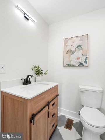 17 LYMAN AVE, Woodbury, NJ 08096