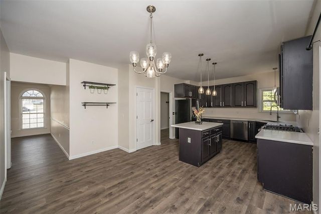 8 Chandler Court, St Charles, MO 63303