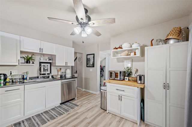 100 Linden Boulevard, Pleasant Hill, IA 50327