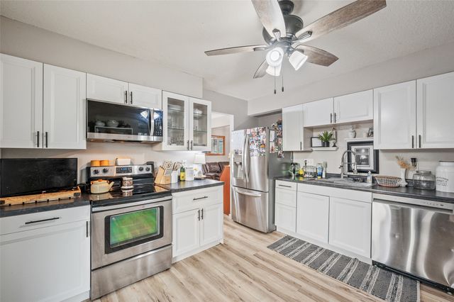 100 Linden Boulevard, Pleasant Hill, IA 50327