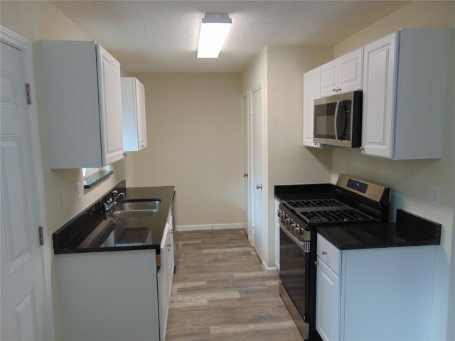 3356 Pacesetter Drive, Dallas, TX 75241