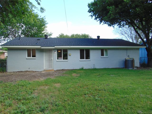 3356 Pacesetter Drive, Dallas, TX 75241