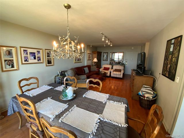 27010 Grand Central Parkway 23B, Floral Park, NY 11005