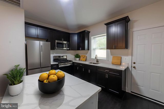 2721 W MOSHER ST, Baltimore, MD 21216