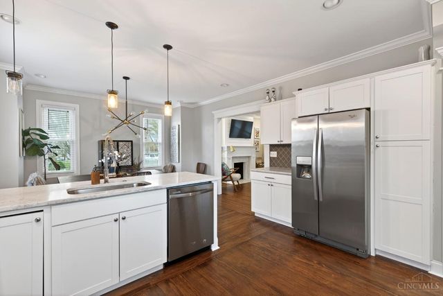 2242 Ivy Avenue, Cincinnati, OH 45208