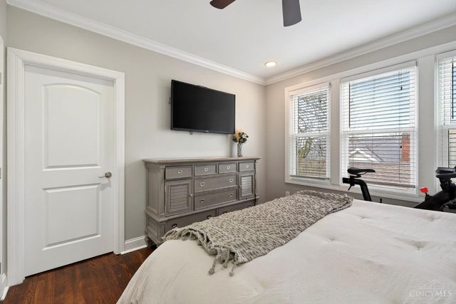 2242 Ivy Avenue, Cincinnati, OH 45208