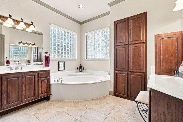 5040 Monroe Court, Midlothian, TX 76065