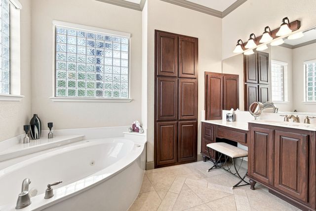 5040 Monroe Court, Midlothian, TX 76065