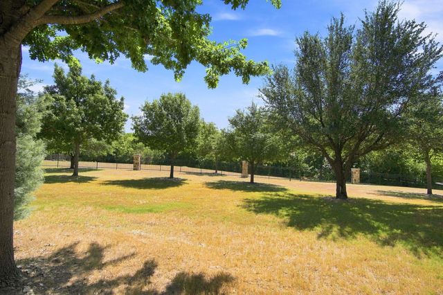 5040 Monroe Court, Midlothian, TX 76065