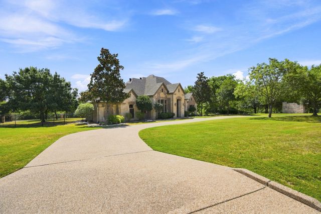 5040 Monroe Court, Midlothian, TX 76065