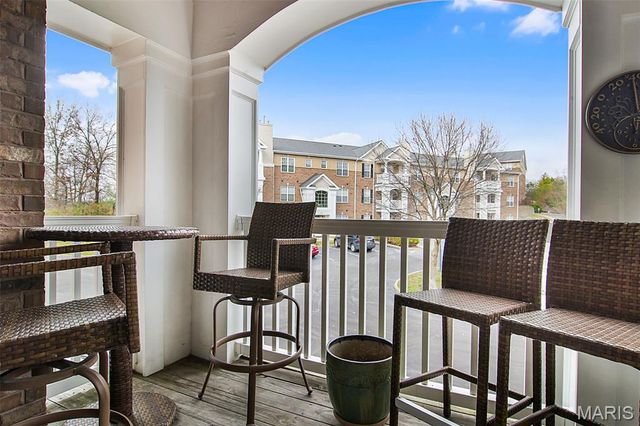 1151 Mill Crossing Drive 205, St Louis, MO 63141