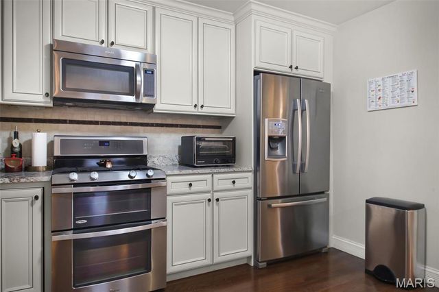 1151 Mill Crossing Drive 205, St Louis, MO 63141