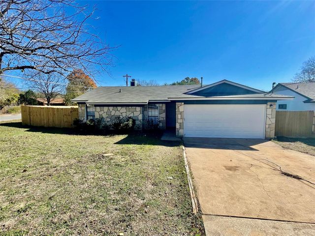 2001 Lisa LN, San Marcos, TX 78666