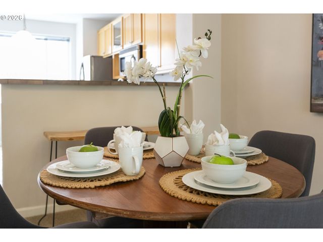 8600 Sw 147TH Ter 102, Beaverton, OR 97007