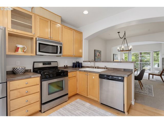 8600 Sw 147TH Ter 102, Beaverton, OR 97007