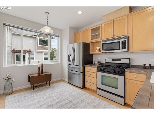 8600 Sw 147TH Ter 102, Beaverton, OR 97007