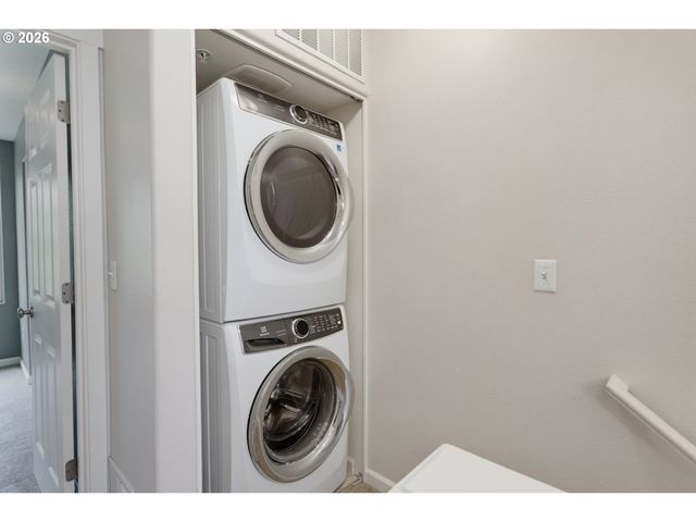 8600 Sw 147TH Ter 102, Beaverton, OR 97007