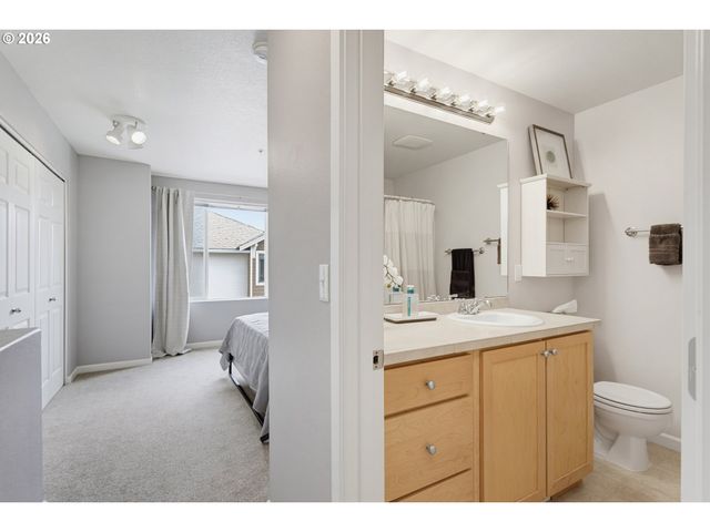 8600 Sw 147TH Ter 102, Beaverton, OR 97007