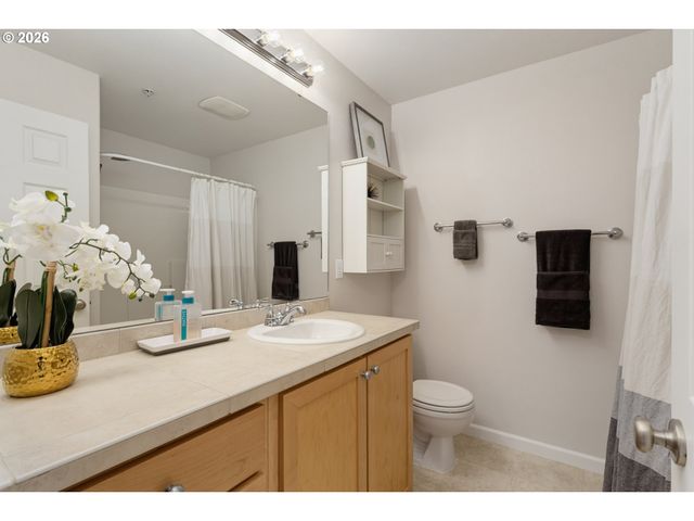 8600 Sw 147TH Ter 102, Beaverton, OR 97007