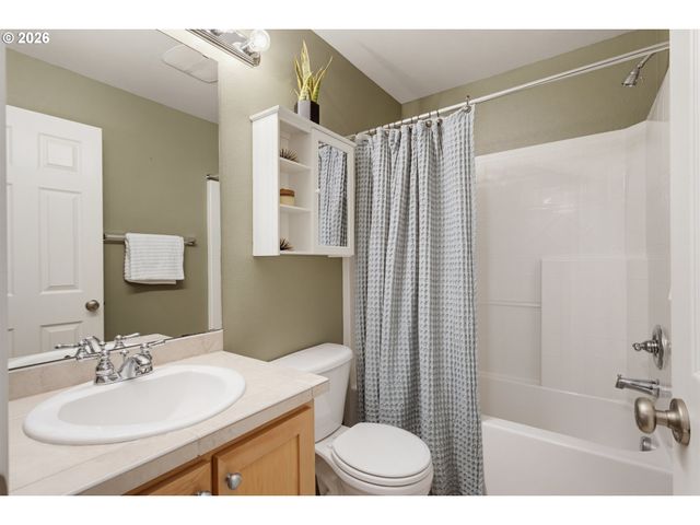 8600 Sw 147TH Ter 102, Beaverton, OR 97007