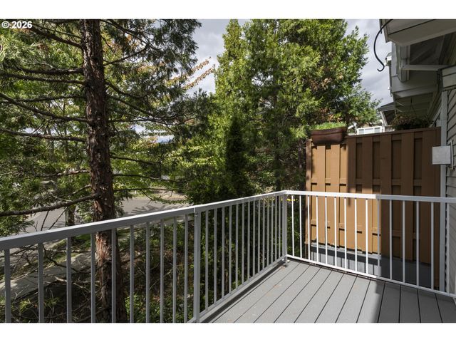 8600 Sw 147TH Ter 102, Beaverton, OR 97007