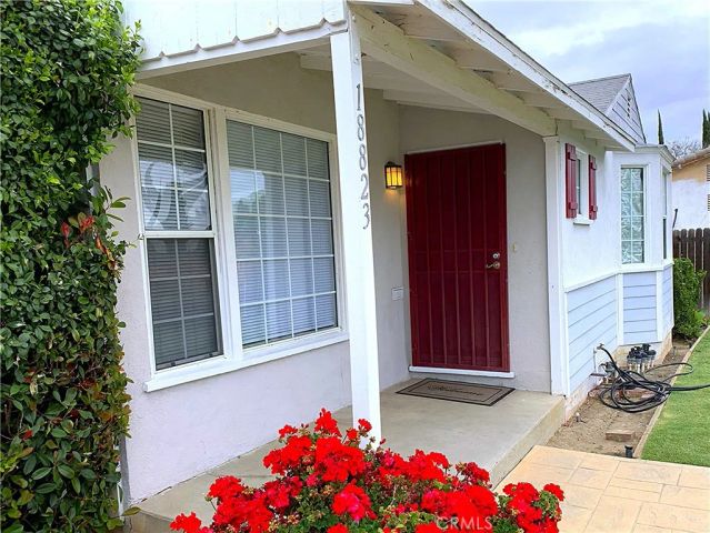 18823 Chase, Northridge, CA 91324