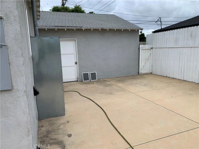 18823 Chase, Northridge, CA 91324