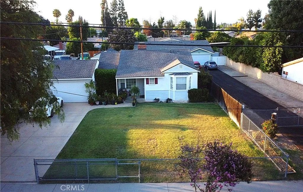 18823 Chase, Northridge, CA 91324
