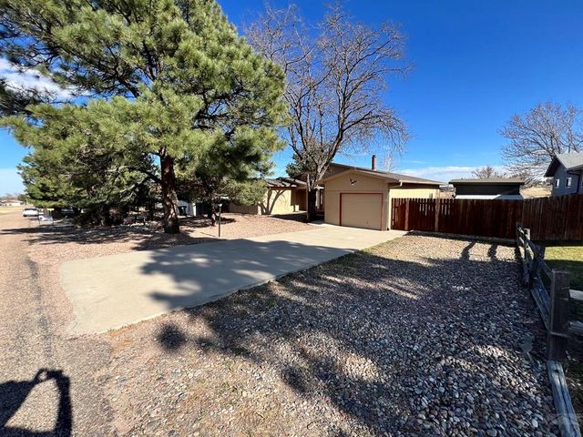 5292 Monte Vista Dr, Colorado City, CO 81019