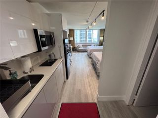 19201 Collins Avenue 718, Sunny Isles Beach, FL 33160
