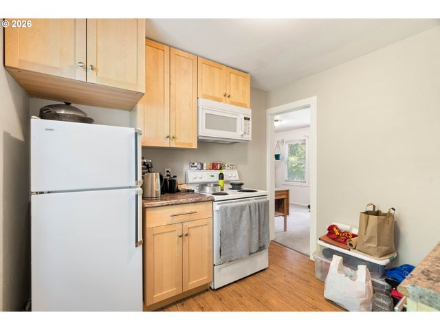 7245 Ne PRESCOTT St, Portland, OR 97218
