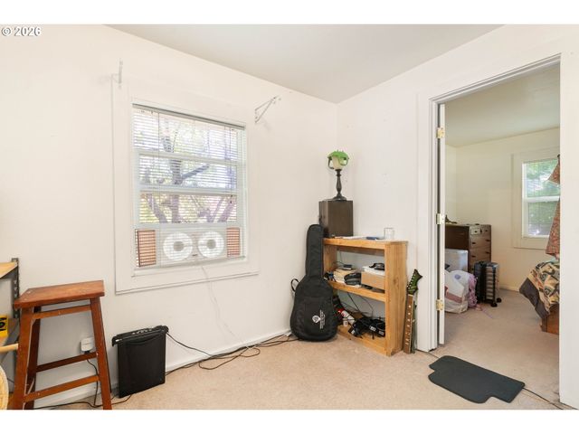 7245 Ne PRESCOTT St, Portland, OR 97218