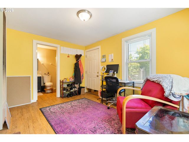 7245 Ne PRESCOTT St, Portland, OR 97218