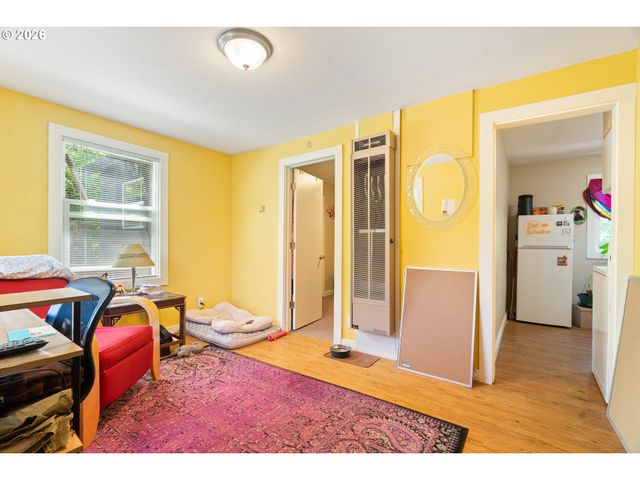 7245 Ne PRESCOTT St, Portland, OR 97218