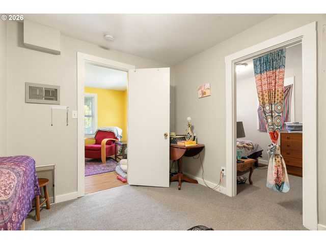 7245 Ne PRESCOTT St, Portland, OR 97218