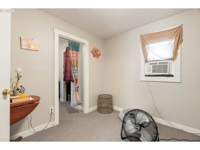 7245 Ne PRESCOTT St, Portland, OR 97218