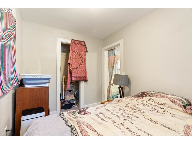 7245 Ne PRESCOTT St, Portland, OR 97218
