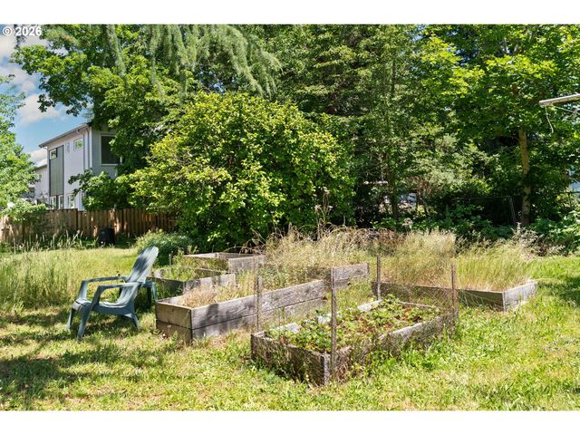 7245 Ne PRESCOTT St, Portland, OR 97218