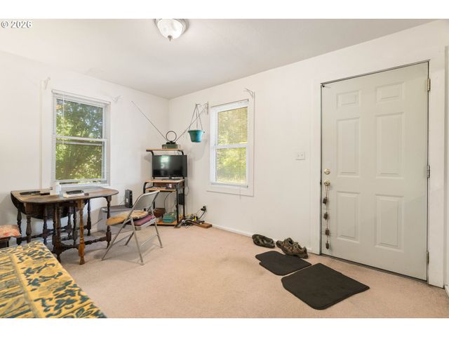 7245 Ne PRESCOTT St, Portland, OR 97218