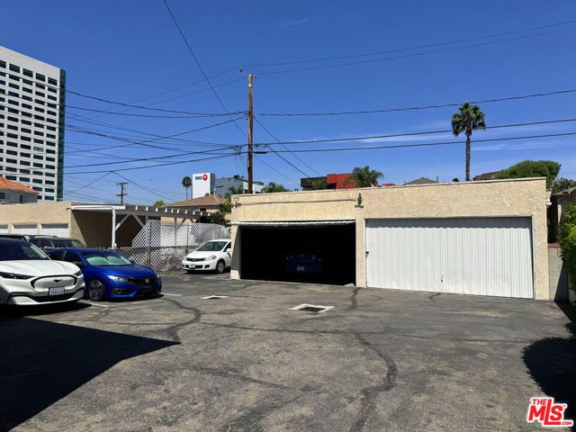 140 N Maple Street, Burbank, CA 91505