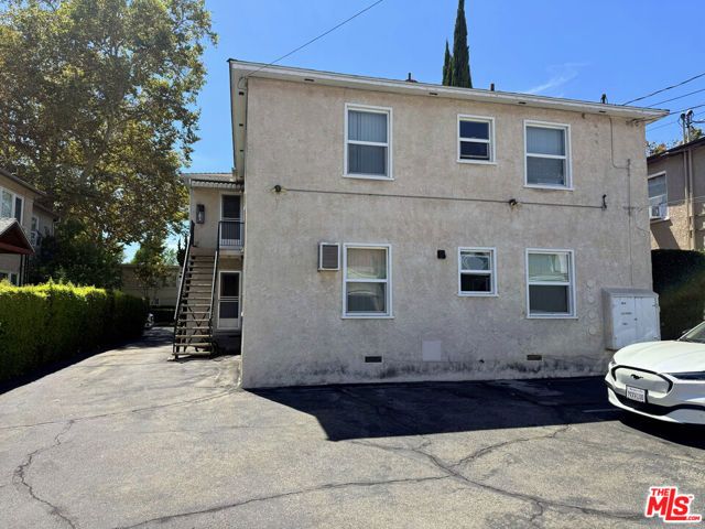 140 N Maple Street, Burbank, CA 91505