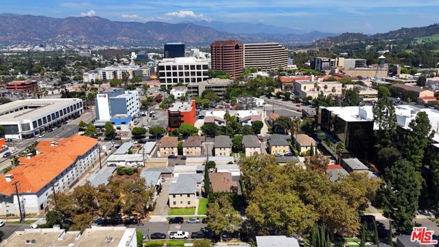 140 N Maple Street, Burbank, CA 91505