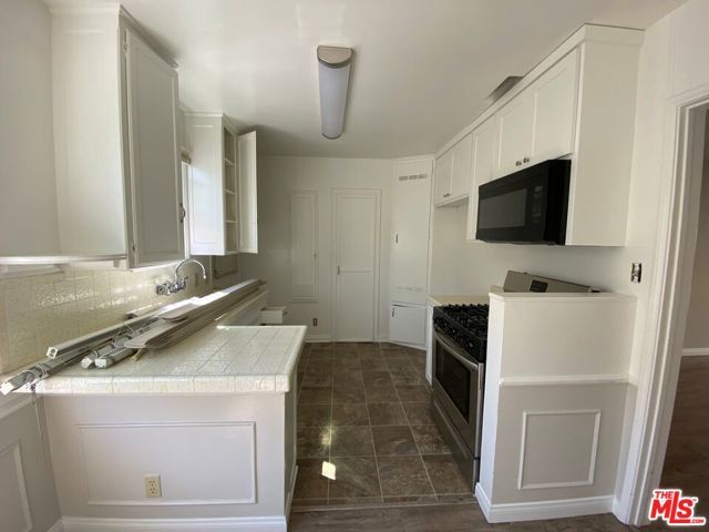 140 N Maple Street, Burbank, CA 91505