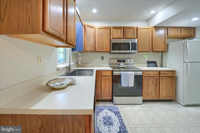 1428 TIMBER CHASE DR, Mechanicsburg, PA 17050