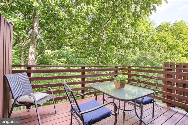 1428 TIMBER CHASE DR, Mechanicsburg, PA 17050