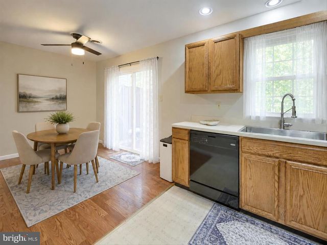 1428 TIMBER CHASE DR, Mechanicsburg, PA 17050
