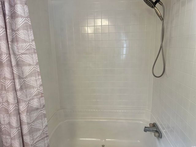 112 Village Ct., Murrells Inlet, SC 29576